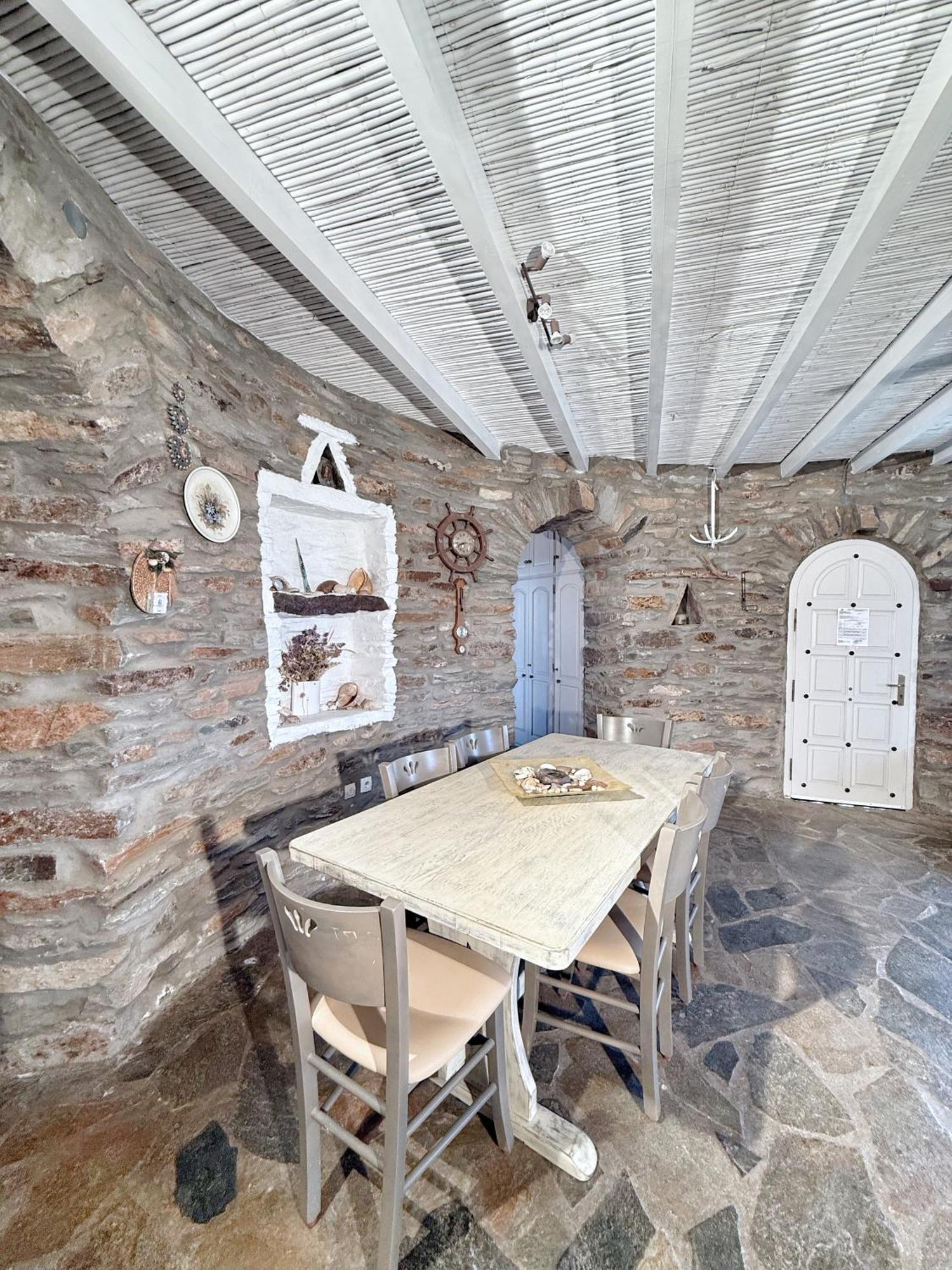 Vila The Stone Windmill Koundouros Exteriér fotografie